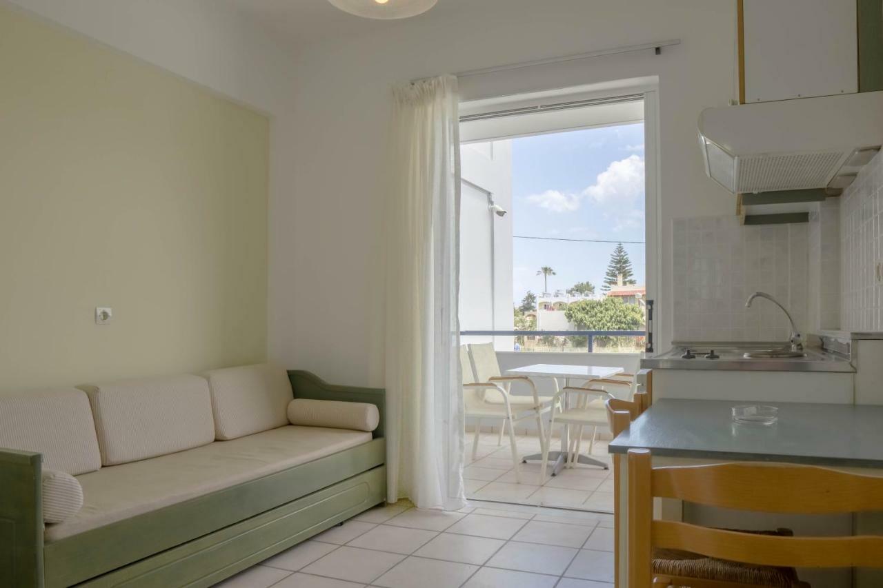 Pinelopi Hotel Платанес Экстерьер фото