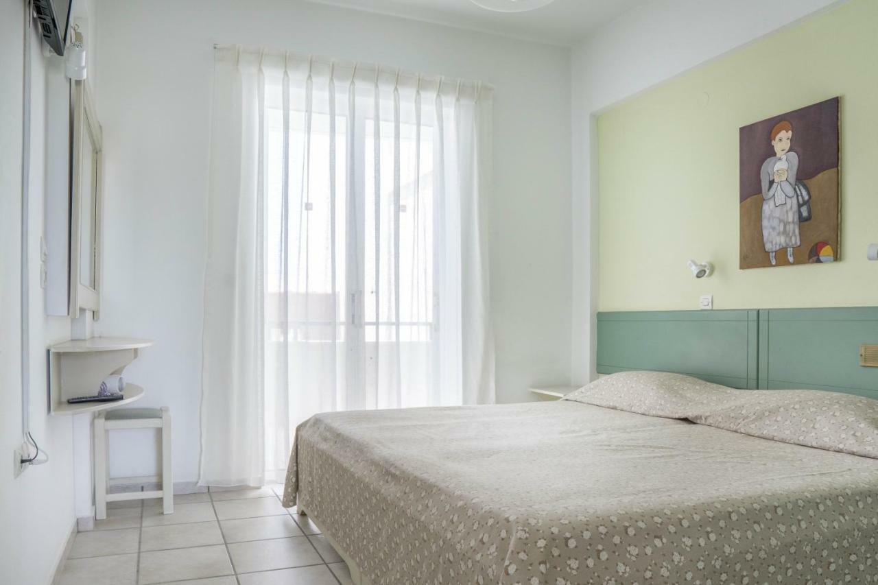 Pinelopi Hotel Платанес Экстерьер фото