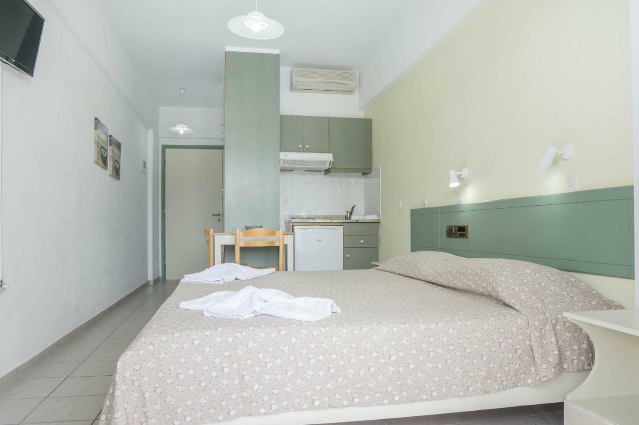 Pinelopi Hotel Платанес Экстерьер фото